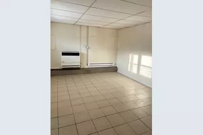 37 Wakefield Street #6, West Warwick, RI 02893 - Photo 4