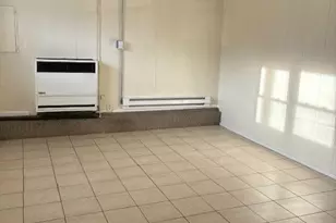 37 Wakefield St, West Warwick, RI 02893 - Photo 4