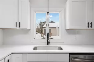 5 Woodland Ave, Coventry, RI 02816 - Photo 10