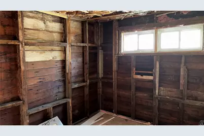 165 Canfield Avenue, Warwick, RI 02889 - Photo 2