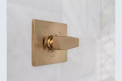 7 Dearborn Street #3, Newport, RI 02840 - Photo 8