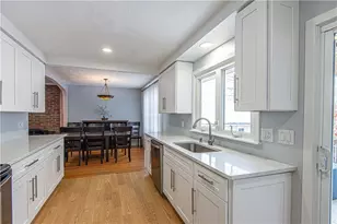 25 Weeks St, Cumberland, RI 02864 - Photo 10