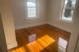 87 Grosvernor St, East Providence, RI 02914 - Photo 12