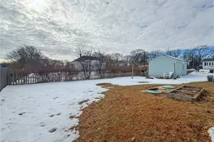 28 Burgess Dr, Warwick, RI 02886 - Photo 22