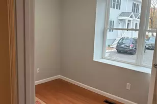 184 Avenue C, Woonsocket, RI 02895 - Photo 8