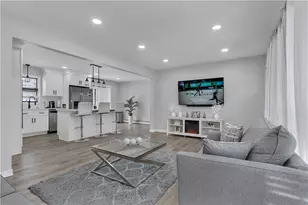 30 S Bennett Dr, Johnston, RI 02919 - Photo 8