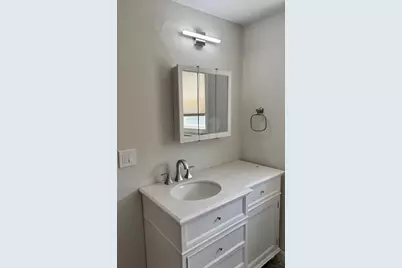 40 Bourne Street #2, Bristol, RI 02809 - Photo 8