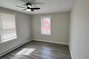 40 Bourne St, Bristol, RI 02809 - Photo 24