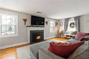 48 Rowe Ave, Warwick, RI 02889 - Photo 6