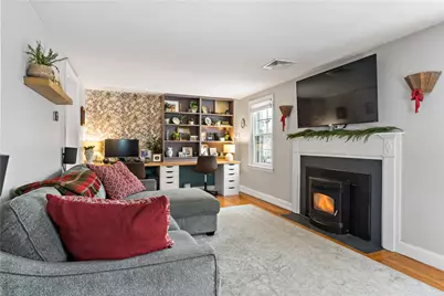 48 Rowe Avenue, Warwick, RI 02889 - Photo 4