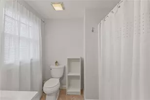 135 Seamans St, Providence, RI 02905 - Photo 32