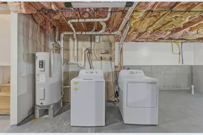 135 Seamans Street #2, Providence, RI 02905 - Photo 38