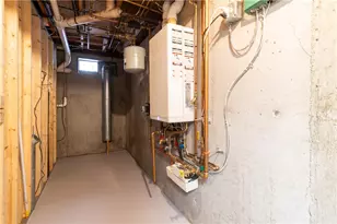 21 Sarah Ln, Warwick, RI 02889 - Photo 46