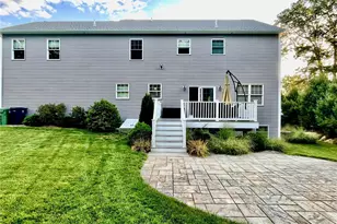147 Brigade Dr, North Kingstown, RI 02874 - Photo 4