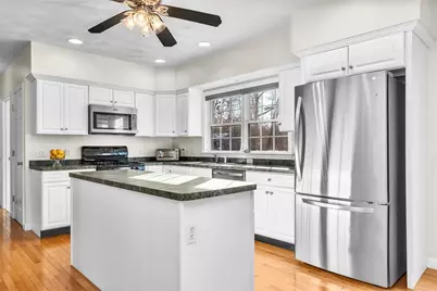 30 Crest Avenue, Narragansett, RI 02882 - Photo 8