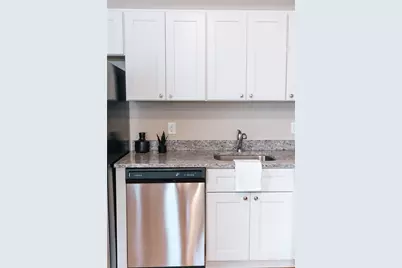 28 Dixon Street, Newport, RI 02840 - Photo 10