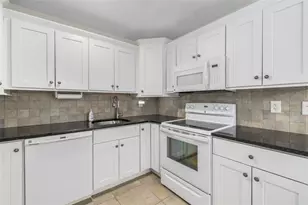 122 Edaville Ct, Warwick, RI 02886 - Photo 10