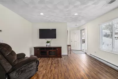 122 Edaville Court, Warwick, RI 02886 - Photo 6