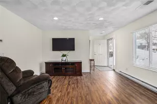 122 Edaville Ct, Warwick, RI 02886 - Photo 6