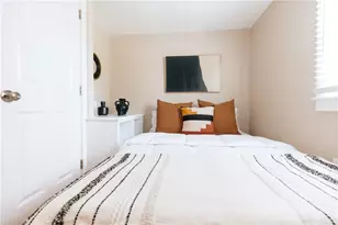 28 Dixon St, Newport, RI 02840 - Photo 28