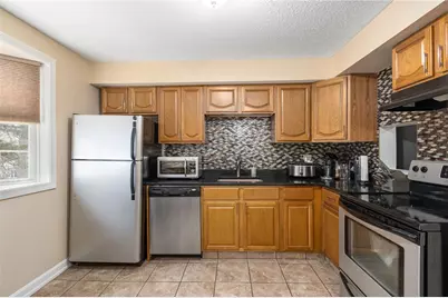 6 Governors Hill #6, West Warwick, RI 02893 - Photo 4