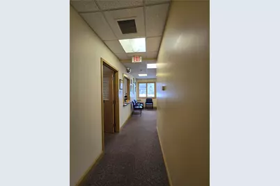 2871 Post Road, Warwick, RI 02886 - Photo 22