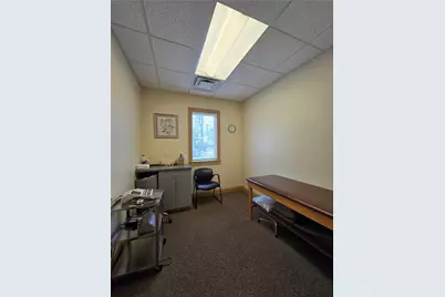 2871 Post Road, Warwick, RI 02886 - Photo 24