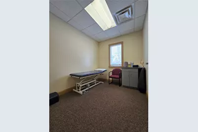 2871 Post Road, Warwick, RI 02886 - Photo 26