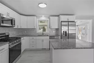 114 Burlingame Rd, West Warwick, RI 02893 - Photo 16