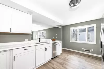 70 Manistee Street, Pawtucket, RI 02861 - Photo 6