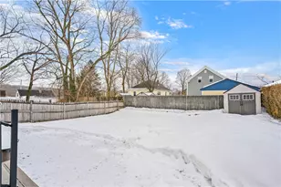 25 Vermont St, Johnston, RI 02919 - Photo 44
