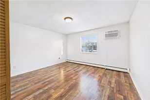 20 Oak St, North Providence, RI 02911 - Photo 10