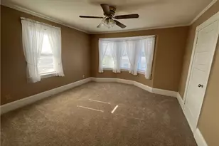 350 Metacom Ave, Bristol, RI 02809 - Photo 6