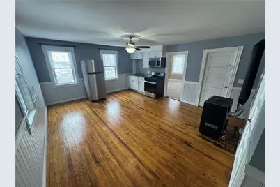 350 Metacom Avenue, Bristol, RI 02809 - Photo 2