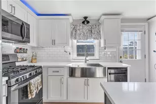 106 Stella Dr, North Providence, RI 02911 - Photo 6