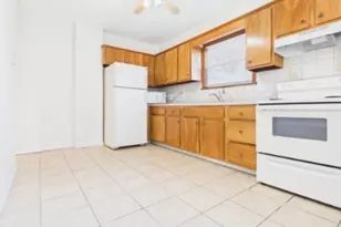 34 Alice St, East Providence, RI 02914 - Photo 2