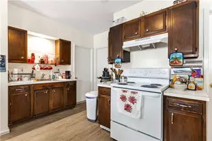 70 Lincoln Ave, Central Falls, RI 02863 - Photo 34