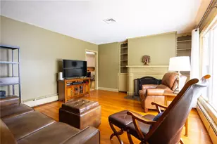 146 Edmond Dr, Warwick, RI 02886 - Photo 8