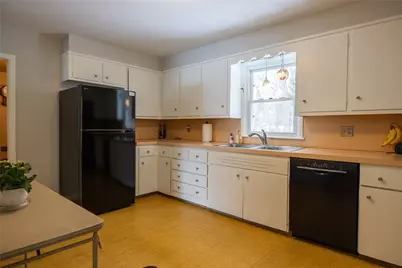 146 Edmond Drive, Warwick, RI 02886 - Photo 4