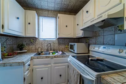 208 Sabin Street, Pawtucket, RI 02860 - Photo 18