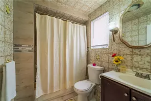 208 Sabin St, Pawtucket, RI 02860 - Photo 16