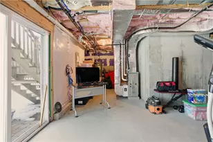 58 Seafare Ln, Portsmouth, RI 02871 - Photo 30