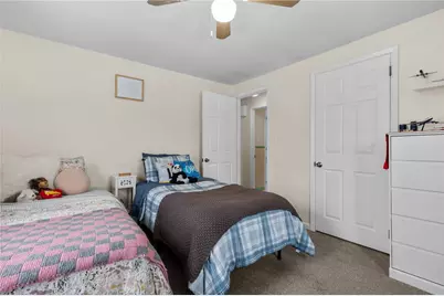 386 Mendon Avenue, Pawtucket, RI 02861 - Photo 16