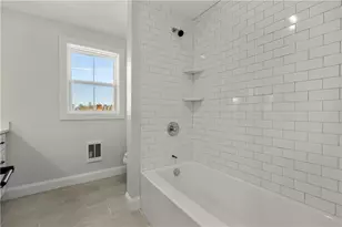 36 Evarts St, Newport, RI 02840 - Photo 14