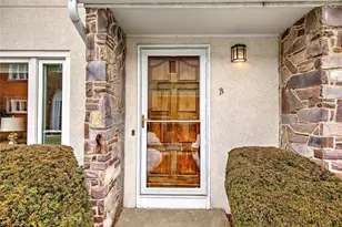 164 Butler Ave, Providence, RI 02906 - Photo 4