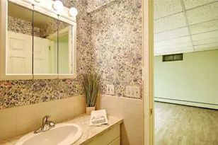 164 Butler Ave, Providence, RI 02906 - Photo 38