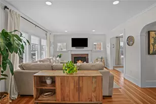 39 Ledge Rd, East Greenwich, RI 02818 - Photo 4