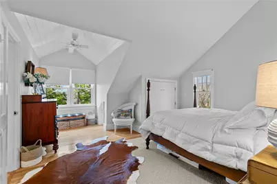 561 Indian Avenue, Middletown, RI 02842 - Photo 26