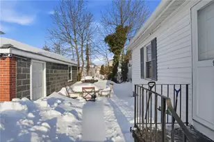 957 Mineral Spring Ave, Pawtucket, RI 02860 - Photo 36