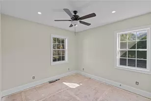 117 Sharon St, Providence, RI 02908 - Photo 16